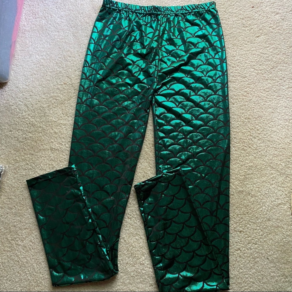 Mermaid scales Nwot unbranded leggings